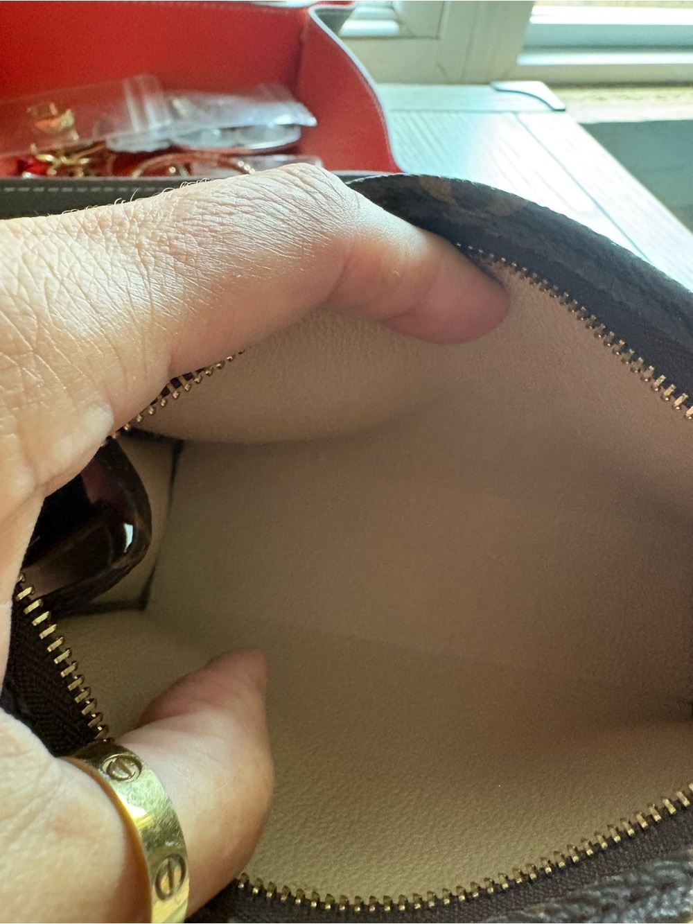 Louis Vuitton Monogram Toiletry 15 - Picture 14 of 15
